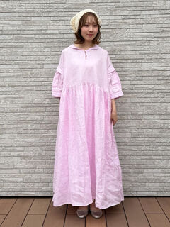 立川店/EC限定】たっぷりギャザーのリネンワンピース（オフホワイト