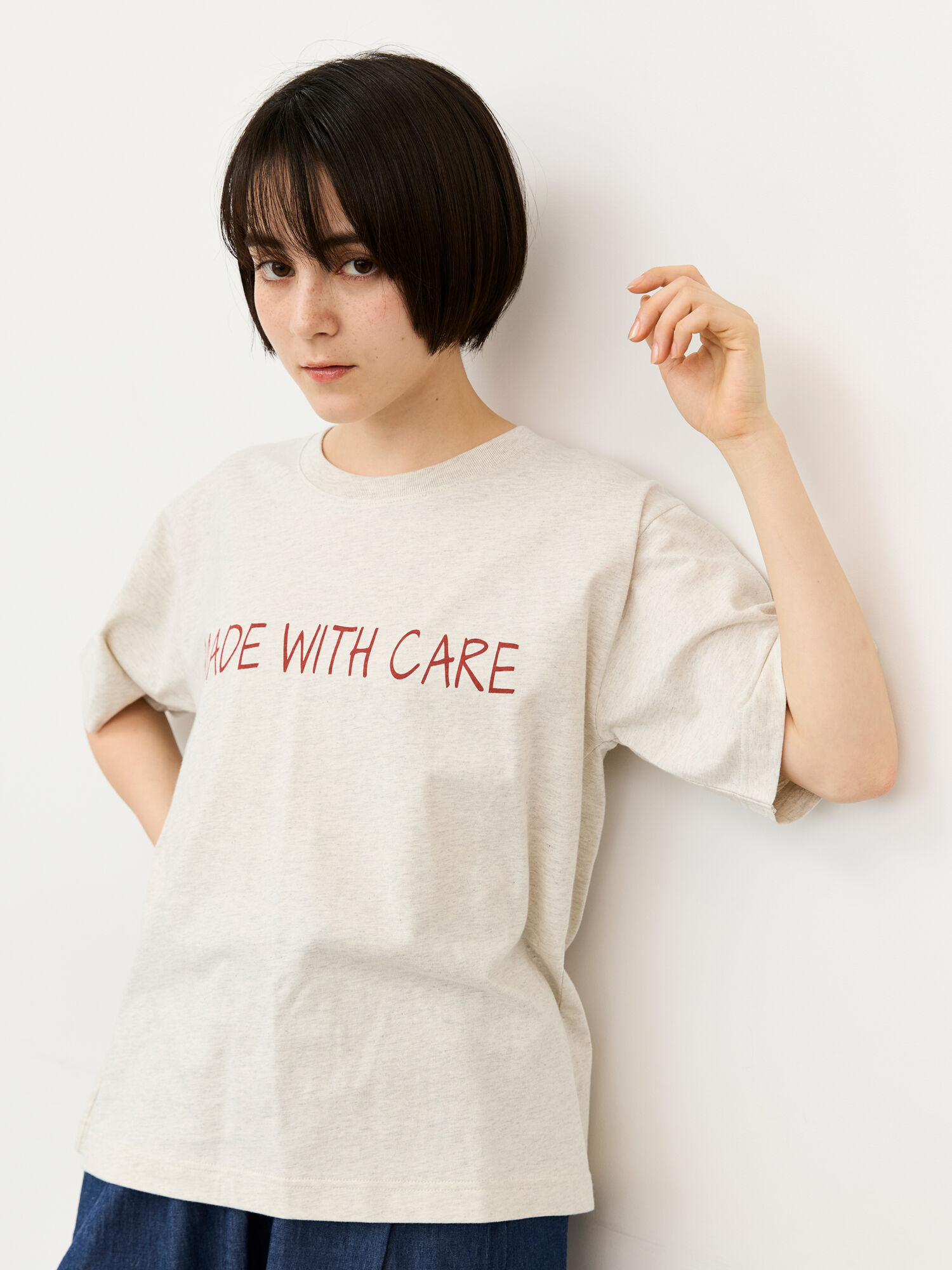 接触冷感】ロゴアソートプリントTシャツ（オフホワイト/グレー