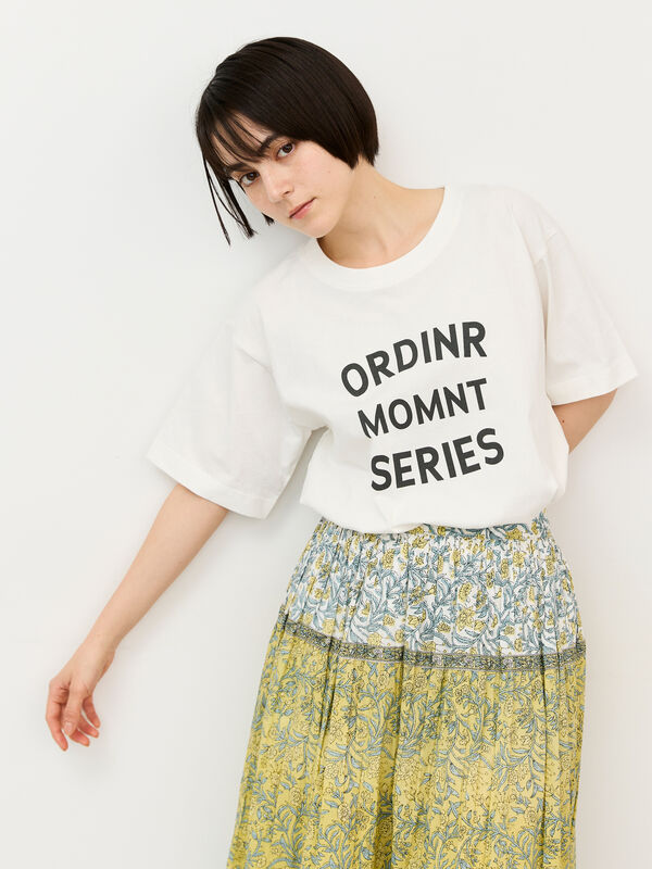 接触冷感】ロゴアソートプリントTシャツ（オフホワイト/グレー