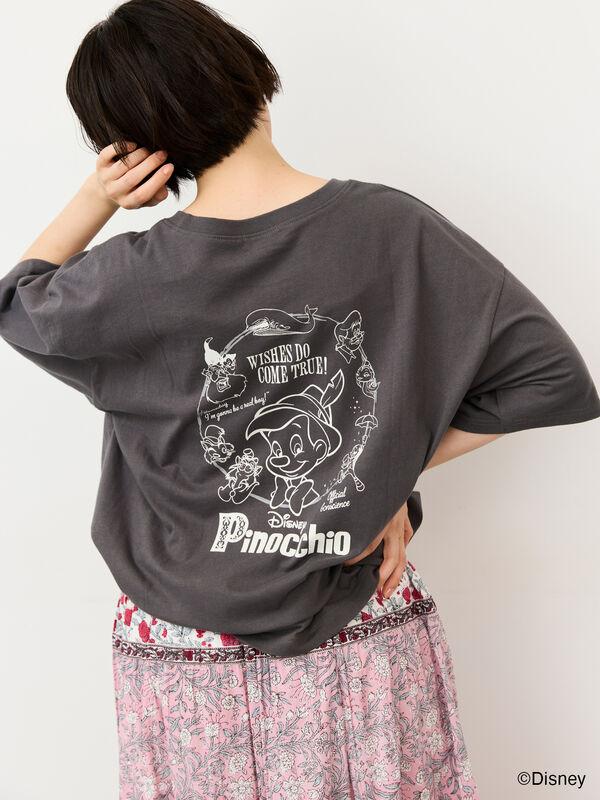 Disney】ピノキオ/バックプリントTシャツ（オフホワイト