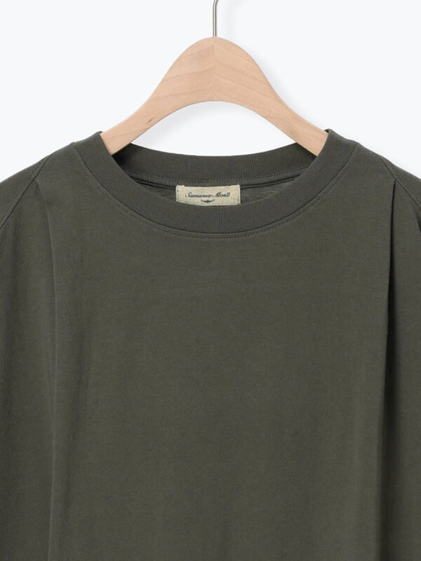 ◇タックフレンチスリーブプリントTシャツ（オフホワイト