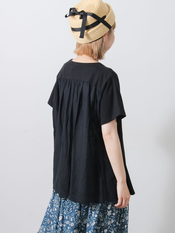 セール】 【接触冷感】バックスカラップレースTシャツ（オフホワイト