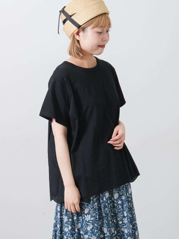 接触冷感】バックスカラップレースTシャツ（オフホワイト/ブラック