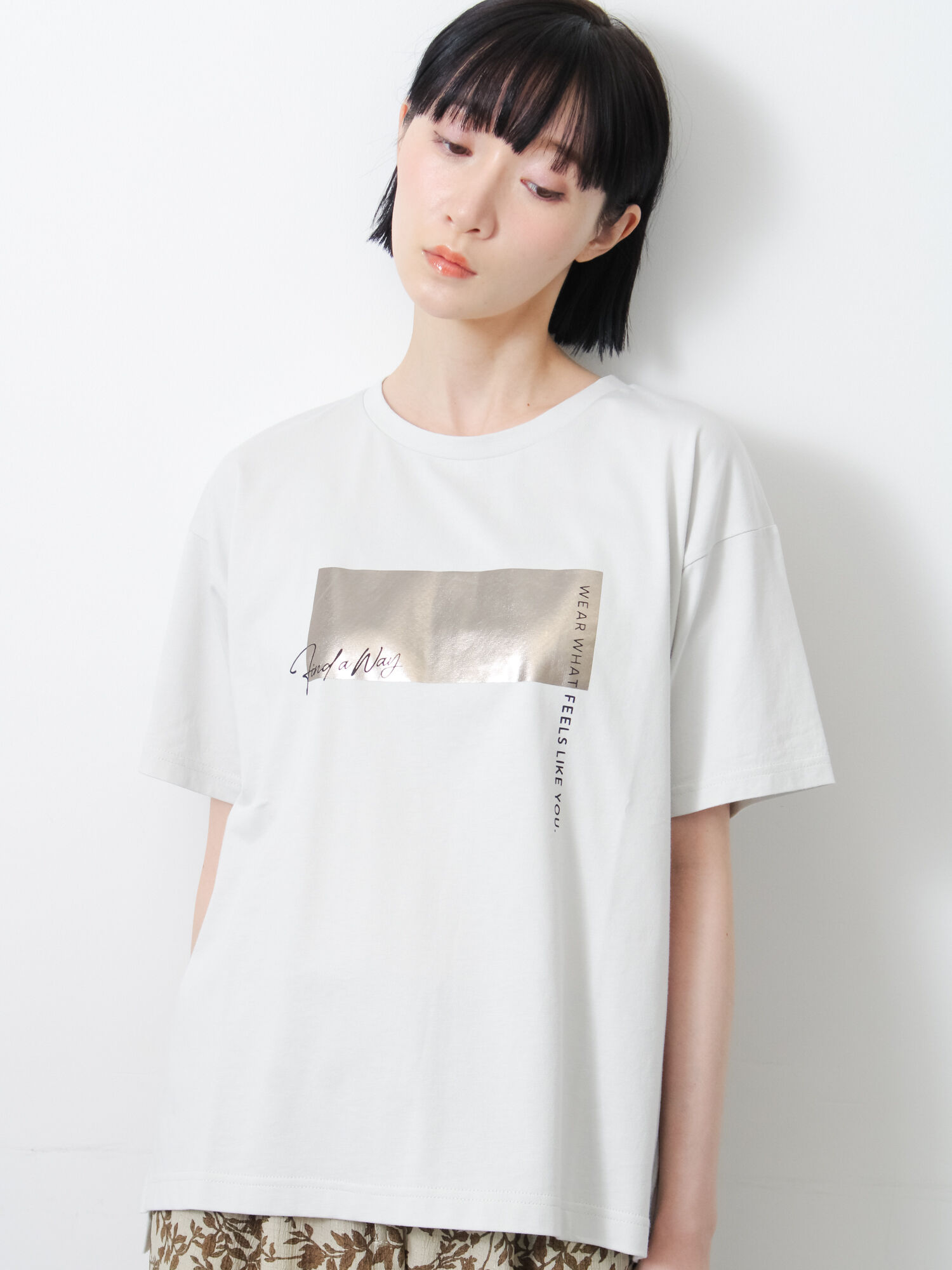 セール】 ◇【接触冷感】アソート箔プリントTシャツ（オフホワイト