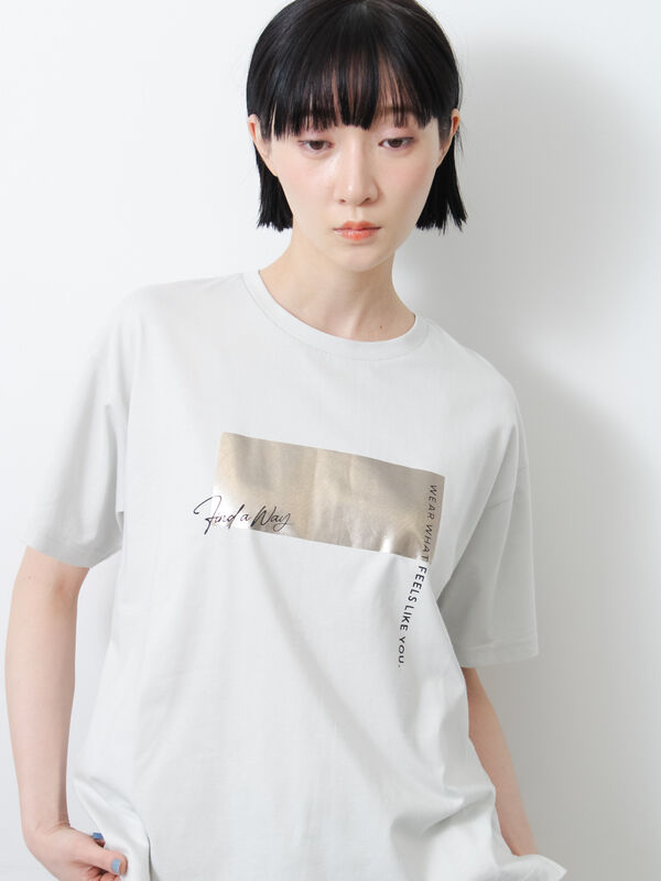 ホワイト模様入りポリエステルTシャツ セール】 ◇【接触冷感】アソート箔プリントTシャツ（オフホワイト