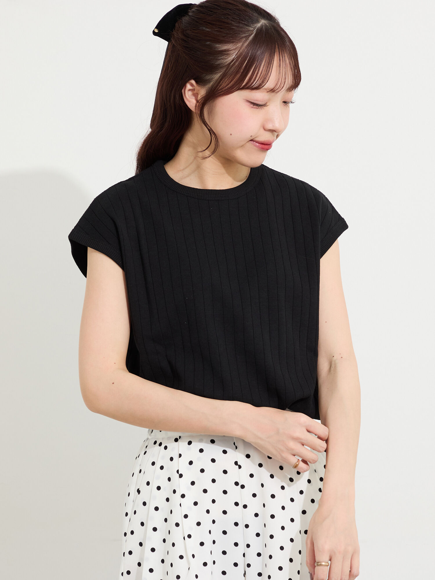 ◇フレンチスリーブTシャツ（オフホワイト/チャコールグレー/ブラック