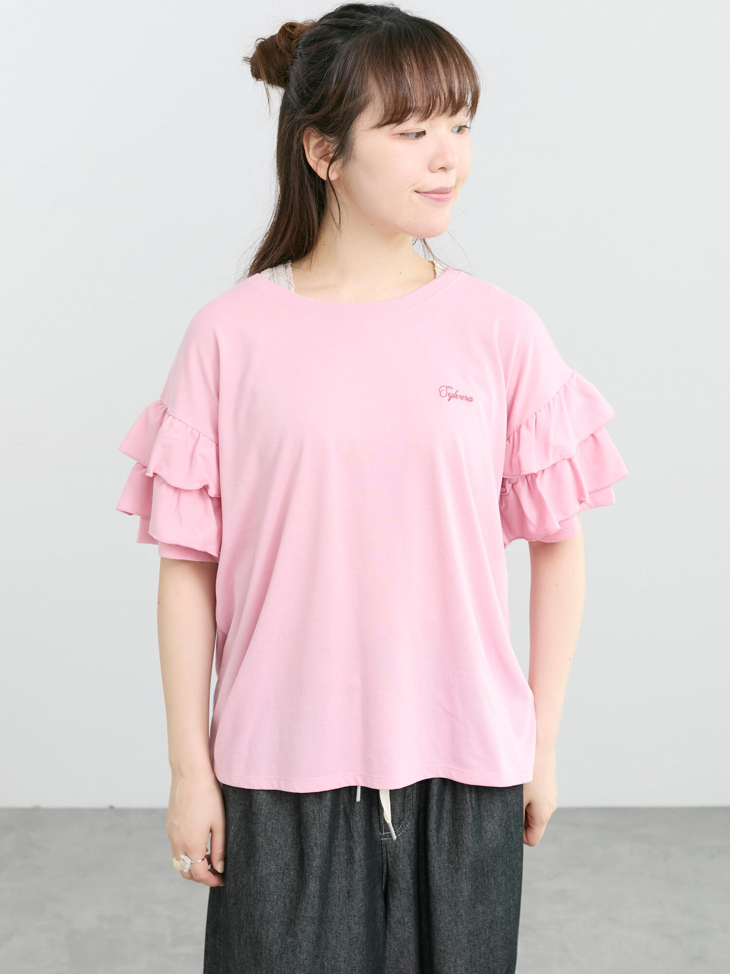 23区❤️大きいサイズ44♡マゼンタ フリル カットソー ☆トップス☆ピンク 接触冷感/UVカット】フリル袖カットソー（オフホワイト/ブラック