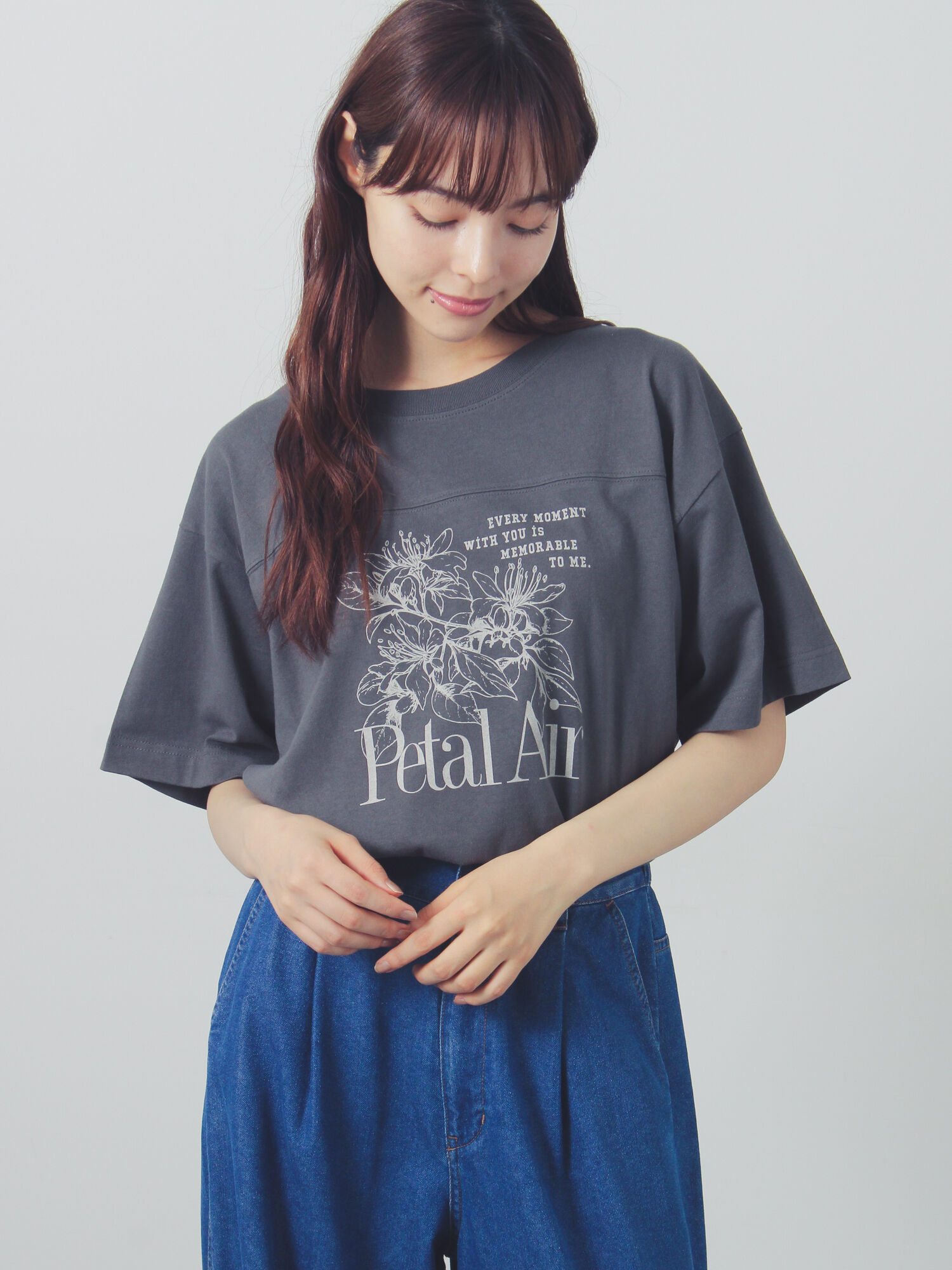 接触冷感】切り替えプリントTシャツ（オフホワイト/グレー