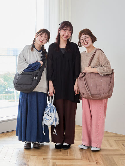 【Cross×Staff】ポーチ付/まんまるポシェット（オフホワイト/チャコールグレー/キャメル）｜Samansa Mos2（サマンサ モスモス）通販