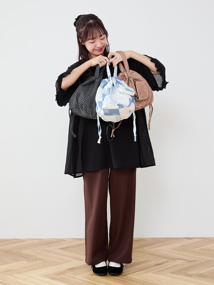 【Cross×Staff】ポーチ付/まんまるポシェット（オフホワイト/チャコールグレー/キャメル）｜Samansa Mos2（サマンサ モスモス）通販