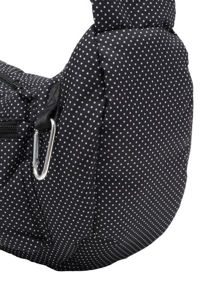 【Cross×Staff】ボトルポケ付/ハーフムーンフリルbag（オフホワイト/チャコールグレー/キャメル）｜Samansa Mos2（サマンサ モスモス）通販