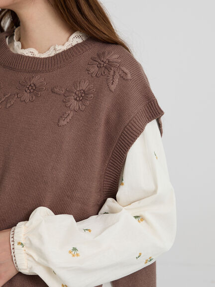 【天神店/EC限定】花刺繍ニットベスト（モカ/テラコッタ/キナリ）｜Samansa Mos2（サマンサ モスモス）通販