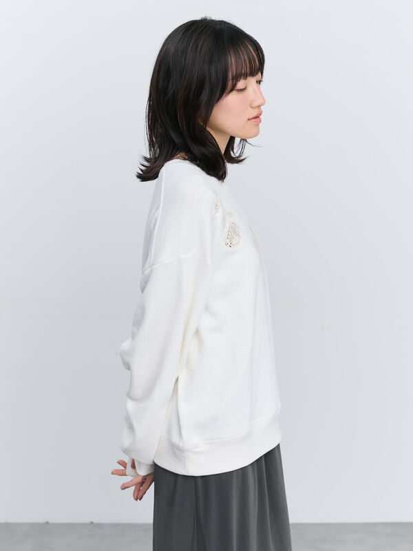 セール】 くり抜き刺繍スウェット（グレー/ブラック/アイボリー