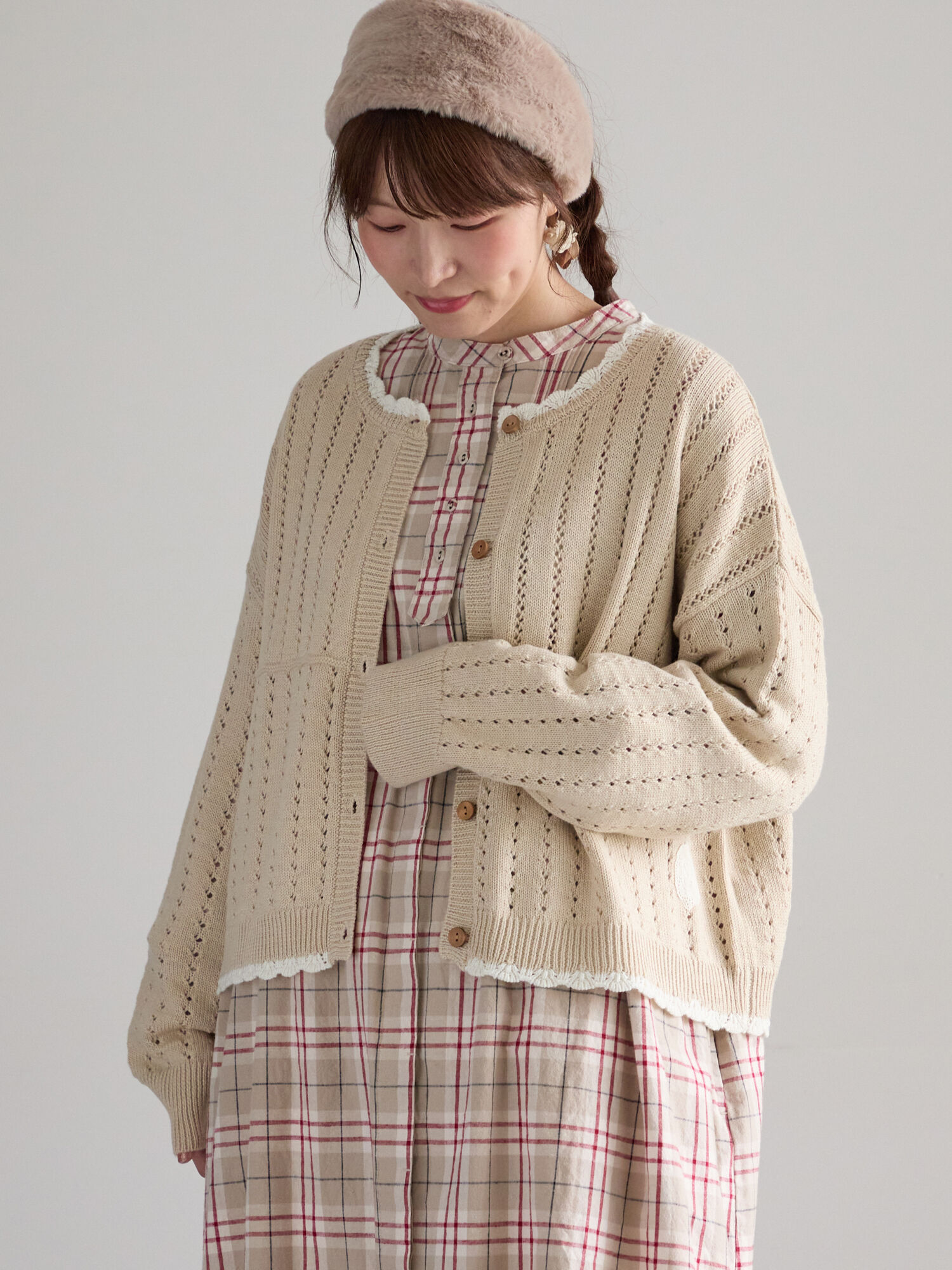 SA刺繍】配色スカラップニットカーディガン（ブラック/モカ/キナリ