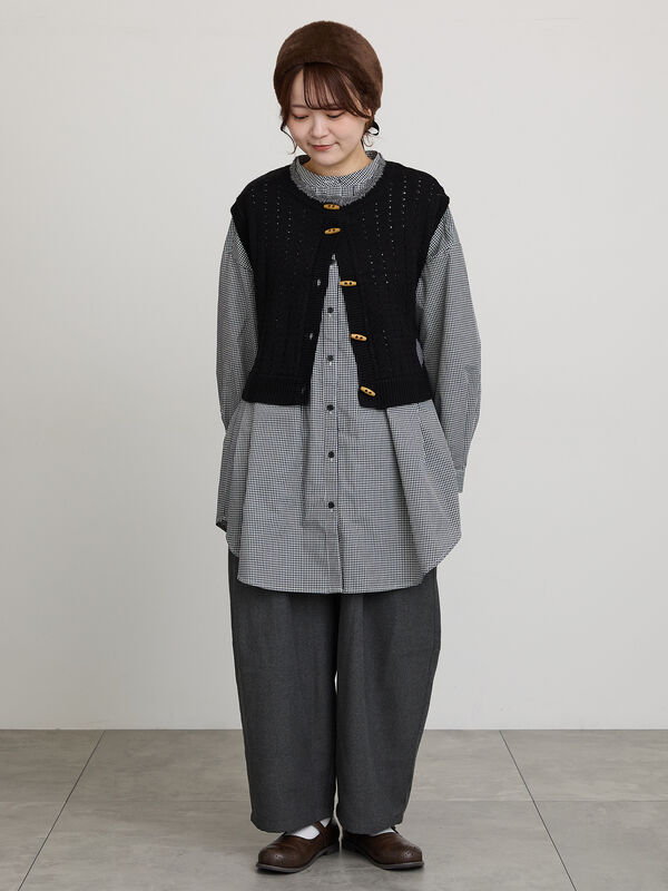 SA刺繍】配色スカラップニットベスト（ブラック/モカ/キナリ/アウター