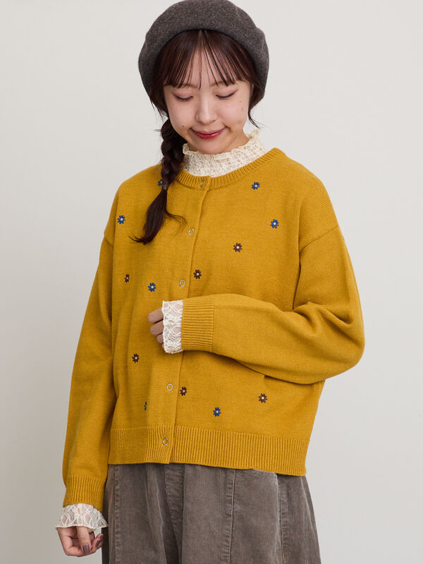 花刺繍カーディガン（ブラック/ベージュ/マスタード/グリーン/トップス