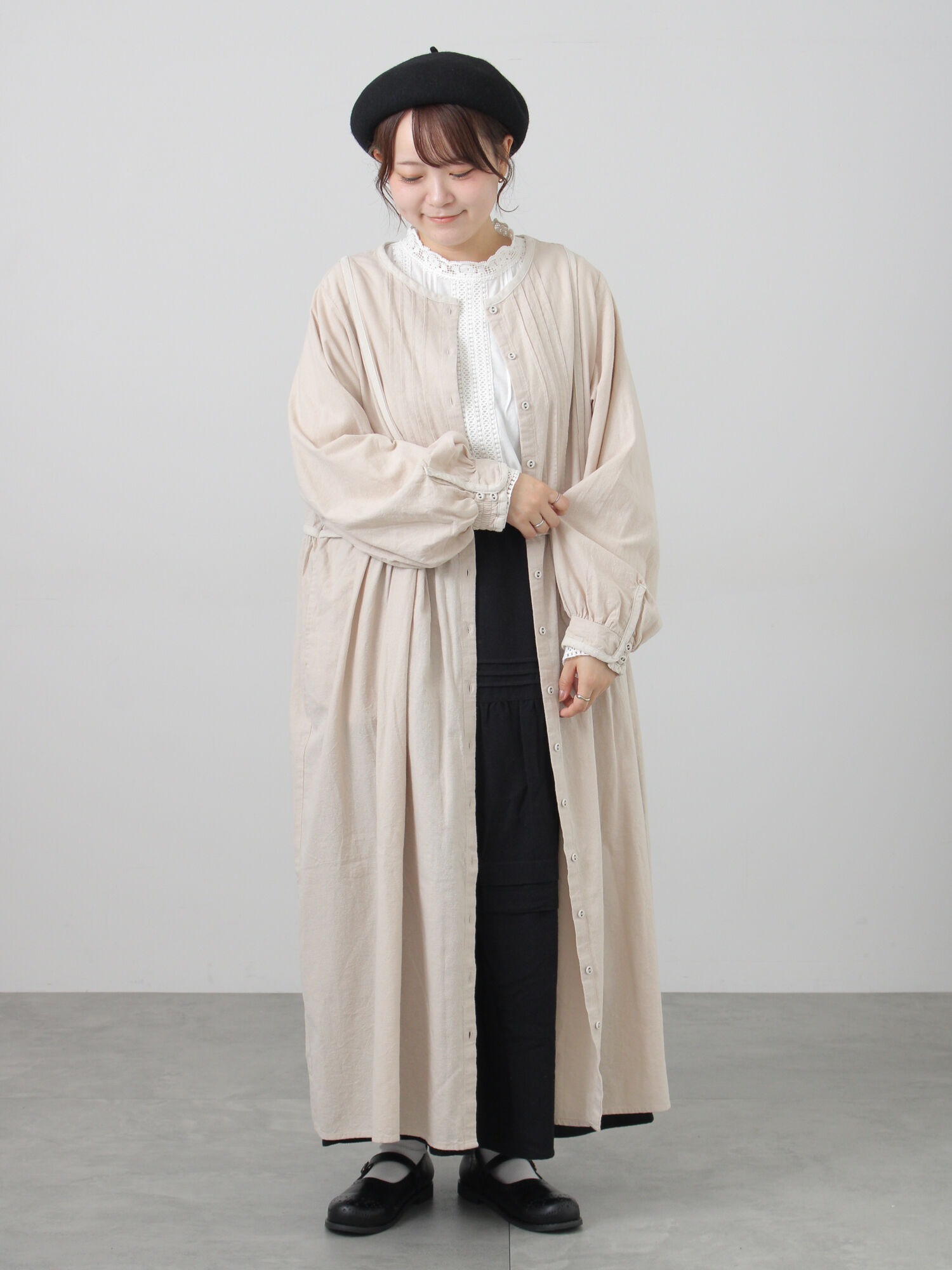 販路限定】配色パイピングワンピース（ブラック/ボルドー/ベージュ
