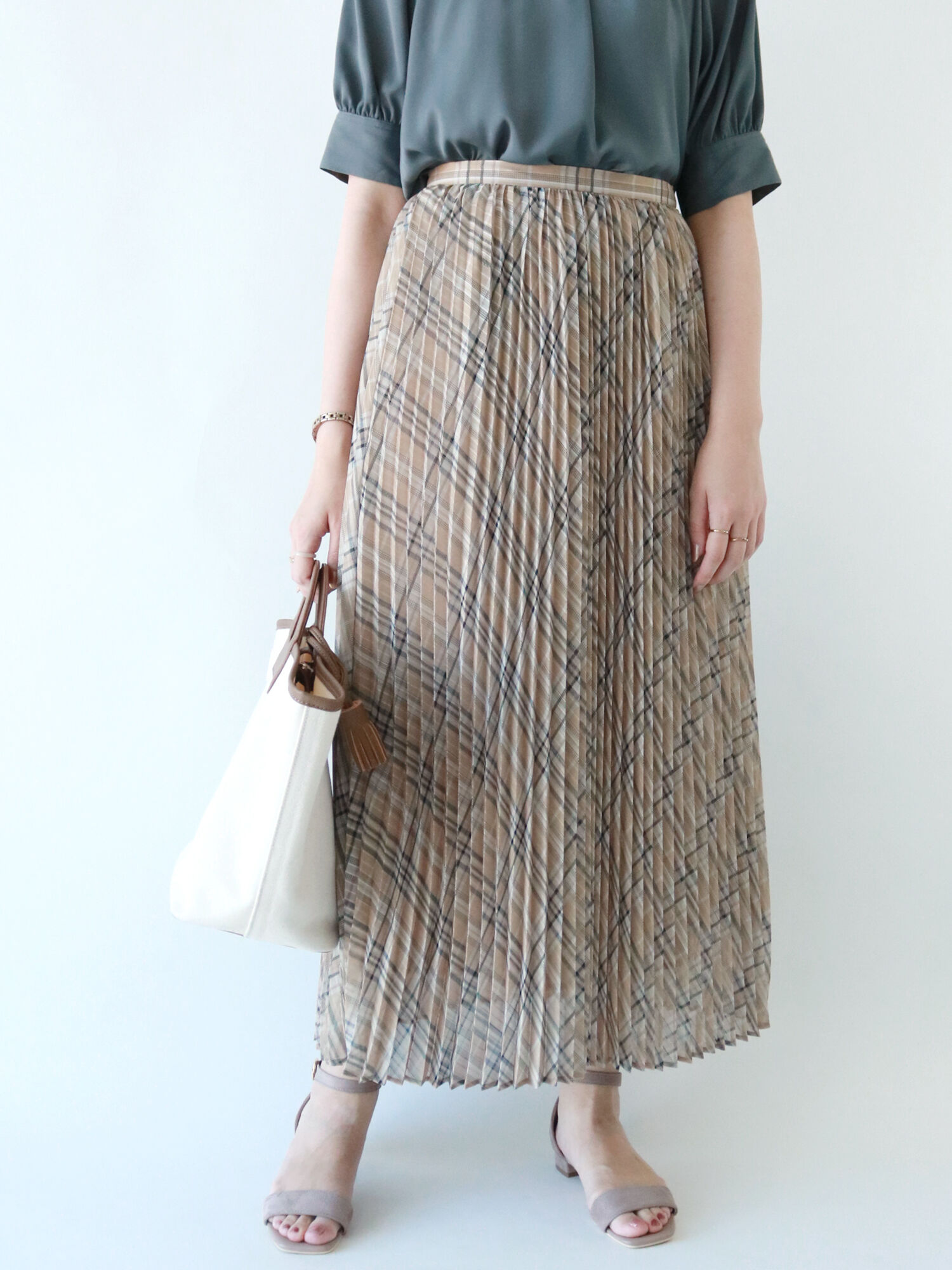 セール シアーチェックプリーツスカート チャコールグレー ベージュ ボトムス Te Chichi テチチ 公式通販