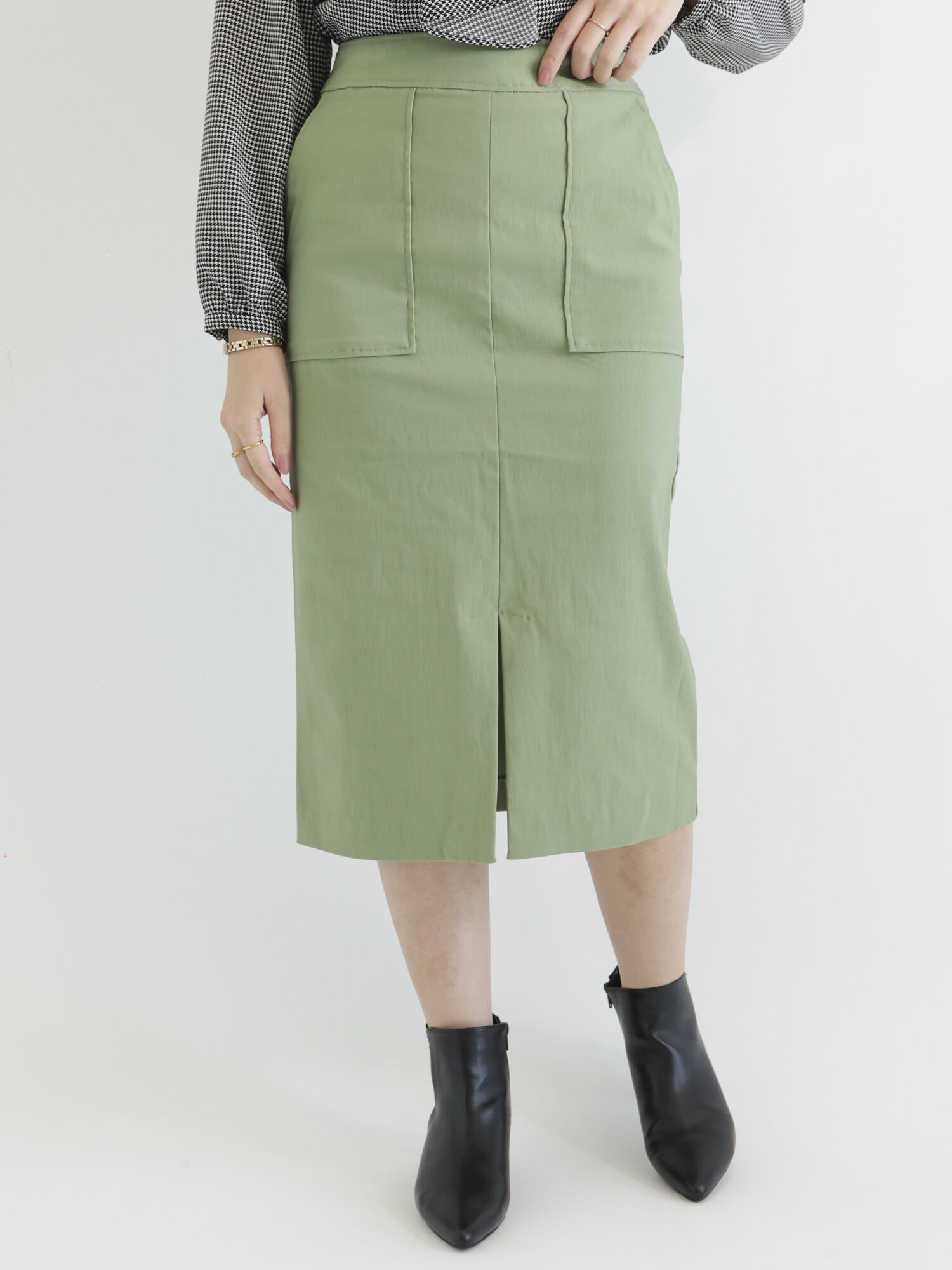 セール アウトポケットタイトスカート ベージュ グリーン ネイビー ボトムス Te Chichi テチチ 公式通販