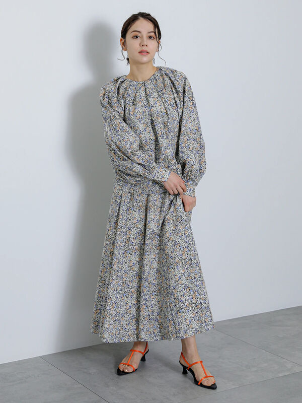 セール】 【Atelier Bloom】フラワープリントフレアースカート 