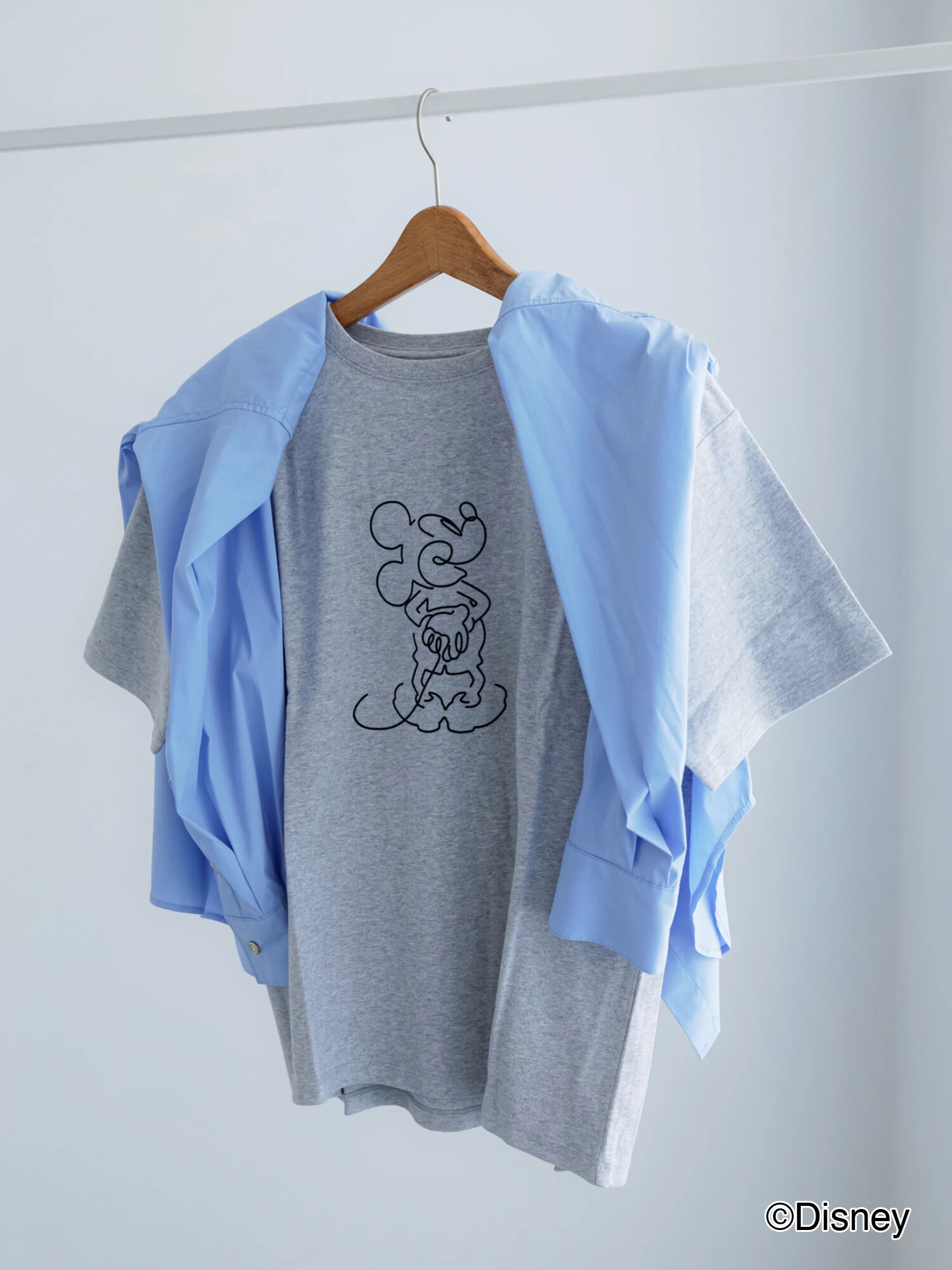 Disney】ミッキー/プリントTシャツ（オフホワイト/グレー