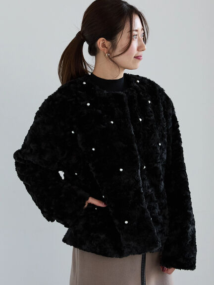 【佐藤晴美着用】パールドットエコファーショートコート（オフホワイト/ブラック）｜Te chichi（テチチ）通販