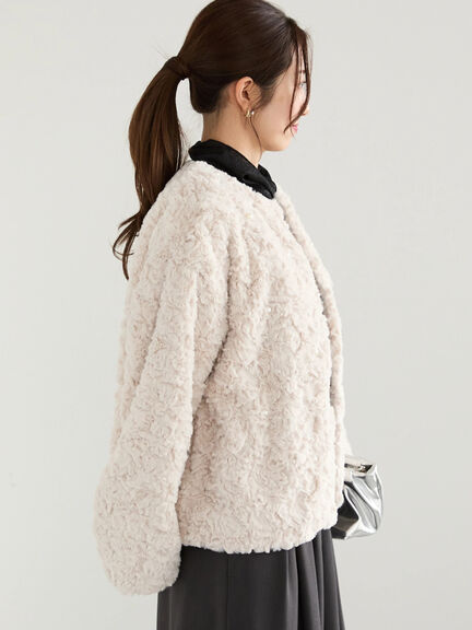 【佐藤晴美着用】パールドットエコファーショートコート（オフホワイト/ブラック）｜Te chichi（テチチ）通販