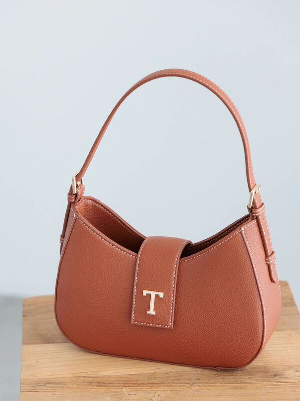 Tメタルワンショルダーバッグ《2025spring catalog item》（ホワイト/ブラウン）｜Te chichi（テチチ）通販