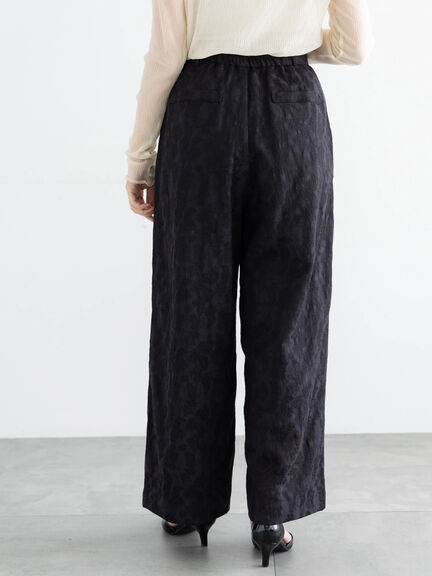 【WEB限定】フローラルジャカードストレートパンツ【セレモニーアイテム】（ブラック）｜Te chichi（テチチ）通販