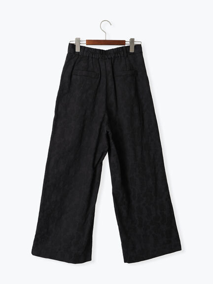 【WEB限定】フローラルジャカードストレートパンツ【セレモニーアイテム】（ブラック）｜Te chichi（テチチ）通販