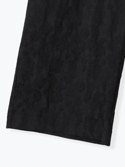 【WEB限定】フローラルジャカードストレートパンツ【セレモニーアイテム】（ブラック）｜Te chichi（テチチ）通販