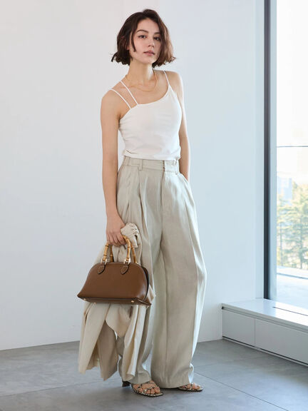 シームレスカップ付きアシメキャミソール《2025spring catalog item》（オフホワイト/ブラック）｜Te chichi（テチチ）通販