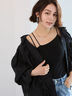 シームレスカップ付きアシメキャミソール《2025spring catalog item》（オフホワイト/ブラック）｜Te chichi（テチチ）通販