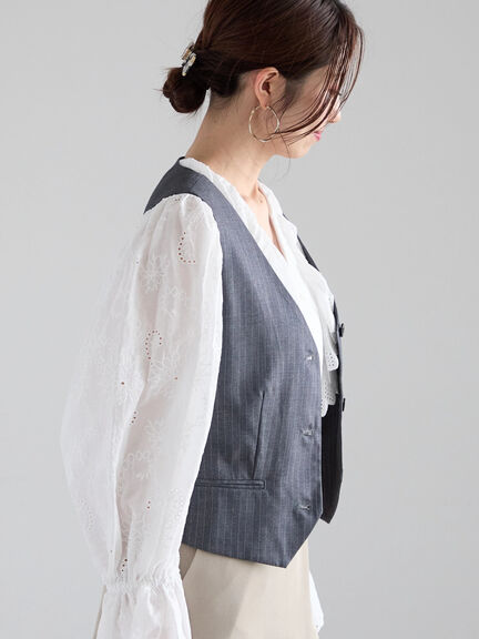 【宮本茉由着用】ストライプショートベスト《2025spring catalog item》（グレー/ネイビー）｜Te chichi（テチチ）通販