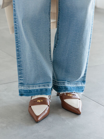 【宮本茉由着用】ストレートシルエットDenim（オフホワイト/サックスブルー/ブルー）｜Te chichi（テチチ）通販