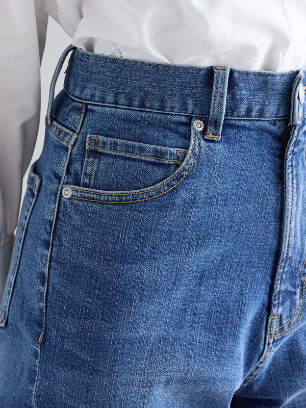 セール】 【宮本茉由着用】ストレートシルエットDenim（オフホワイト