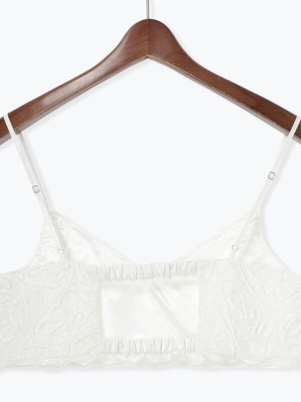 セール】 【Atelier Sucre】ロープ刺繍レースキャミブラウス