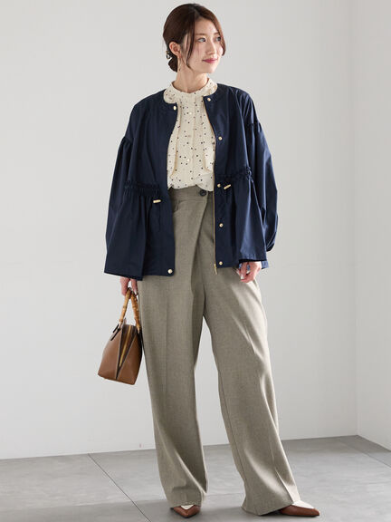 【宮本茉由着用】アシンメトリータックストレートパンツ《2025spring catalog item》（オフホワイト/グレー/ベージュ）｜Te chichi（テチチ）通販