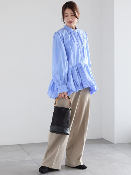 【宮本茉由着用】アシンメトリータックストレートパンツ《2025spring catalog item》（オフホワイト/グレー/ベージュ）｜Te chichi（テチチ）通販