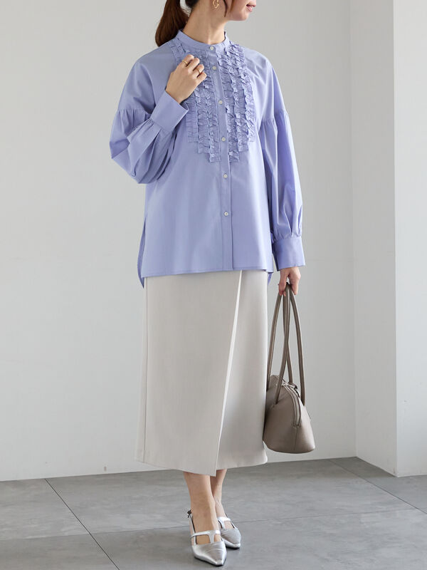 ア*ュ様 45R ★春まちプリントのフリルブラウス、秋の装いに 45Rインドカディのフリルカラーブラウス: WOMEN｜45R