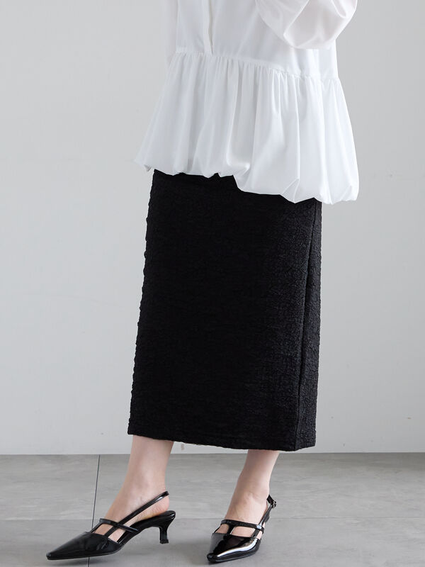 フクレジャカードストレートロングスカート《2025spring catalog item》（ブラック）｜Te chichi（テチチ）通販