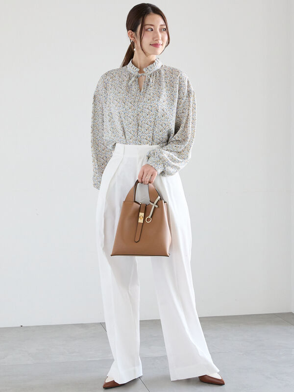 セール】 【宮本茉由着用】タックチノパンツ（オフホワイト/ベージュ