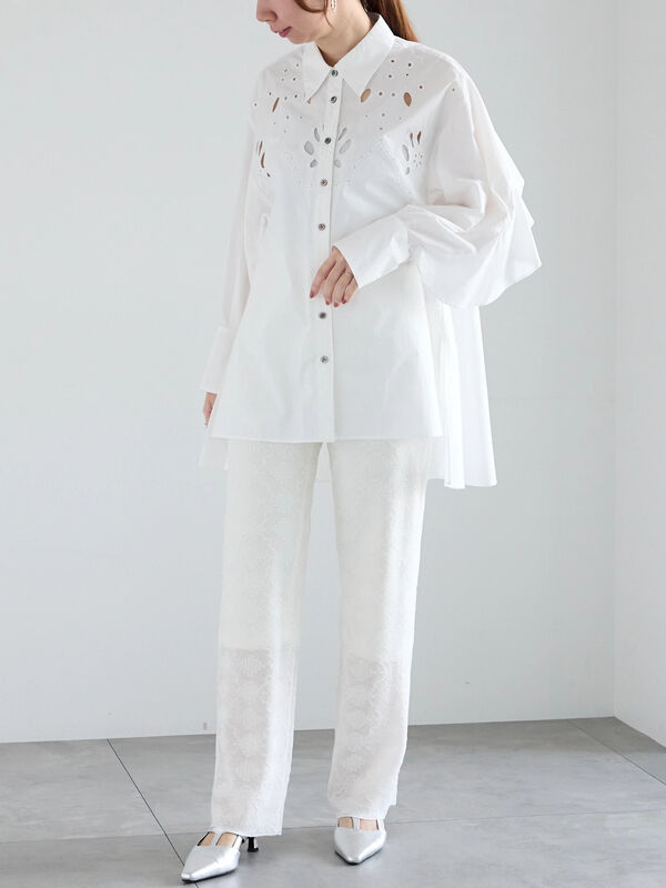 Atelier Sucre】エンブロイダリーバックフリルシャツ