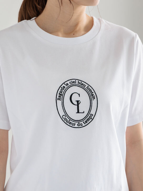 セール】 イニシャルロゴ刺繍スタンダートTシャツ（オフホワイト