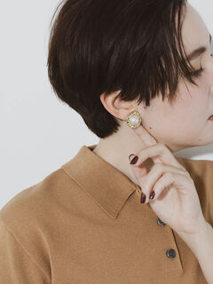 美品　ピアス　パール　ゴールド　in2design 美品 ピアス パール ゴールド in2design