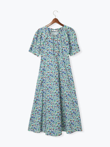 【LIBERTY】フレアーワンピース《2025summer catalog item》（ベージュ/グリーン）｜Te chichi（テチチ）通販