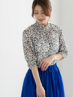 itoシャーリングブラウス 小花柄シャーリングブラウス/前後2way/洗える(ブラウス・シャツ