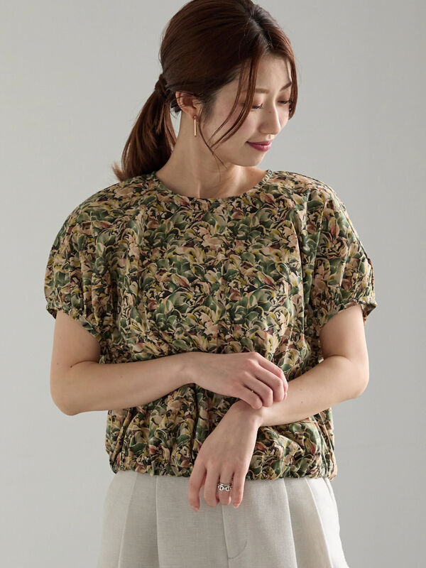 【LIBERTY】パフスリーブブラウス《2025summer catalog item》（ブラック/ブルー）｜Te chichi（テチチ）通販