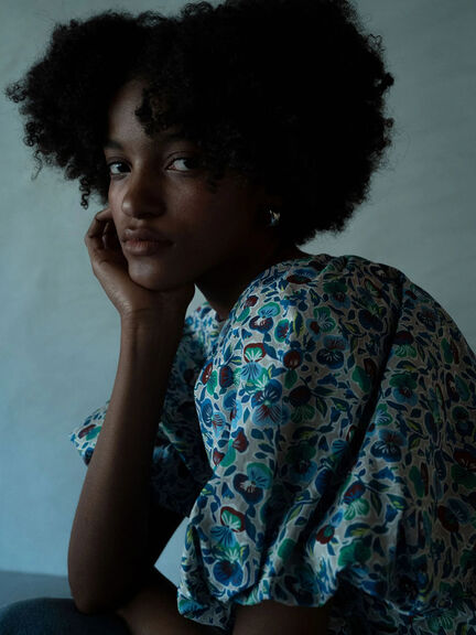 【LIBERTY】バルーンスリーブブラウス《2025summer catalog item》（ベージュ/グリーン）｜Te chichi（テチチ）通販