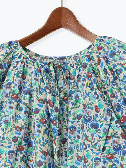 【LIBERTY】バルーンスリーブブラウス《2025summer catalog item》（ベージュ/グリーン）｜Te chichi（テチチ）通販
